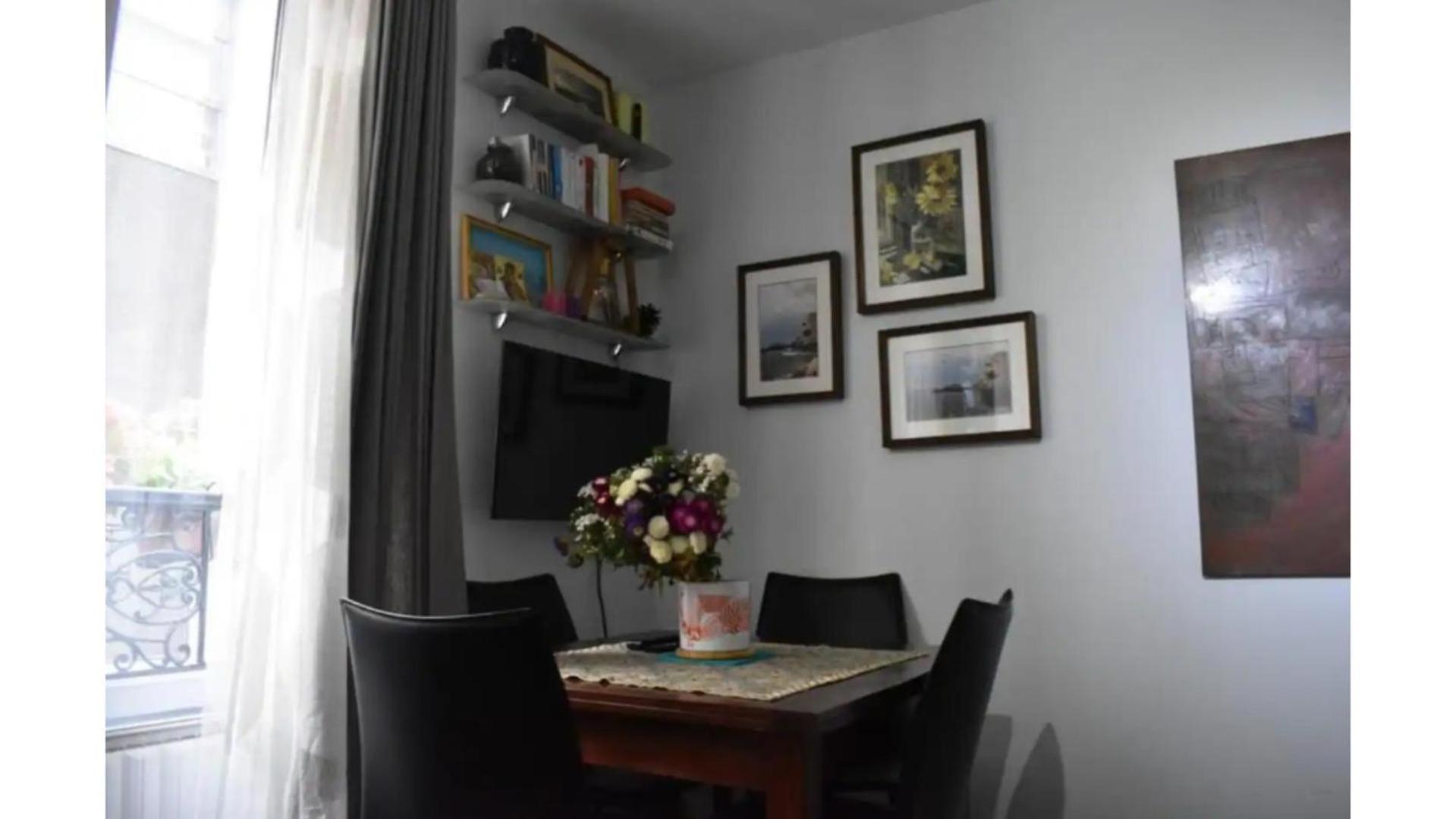 Charming Apartment Near The Eiffel Tower ปารีส ภายนอก รูปภาพ